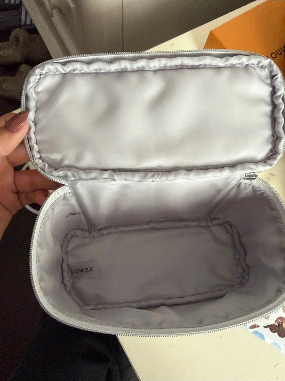 Clinique Small Light Silver Cosmetic Pouch